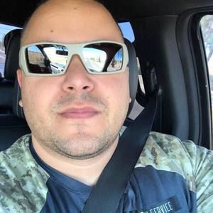 Meet your Posher, Luis